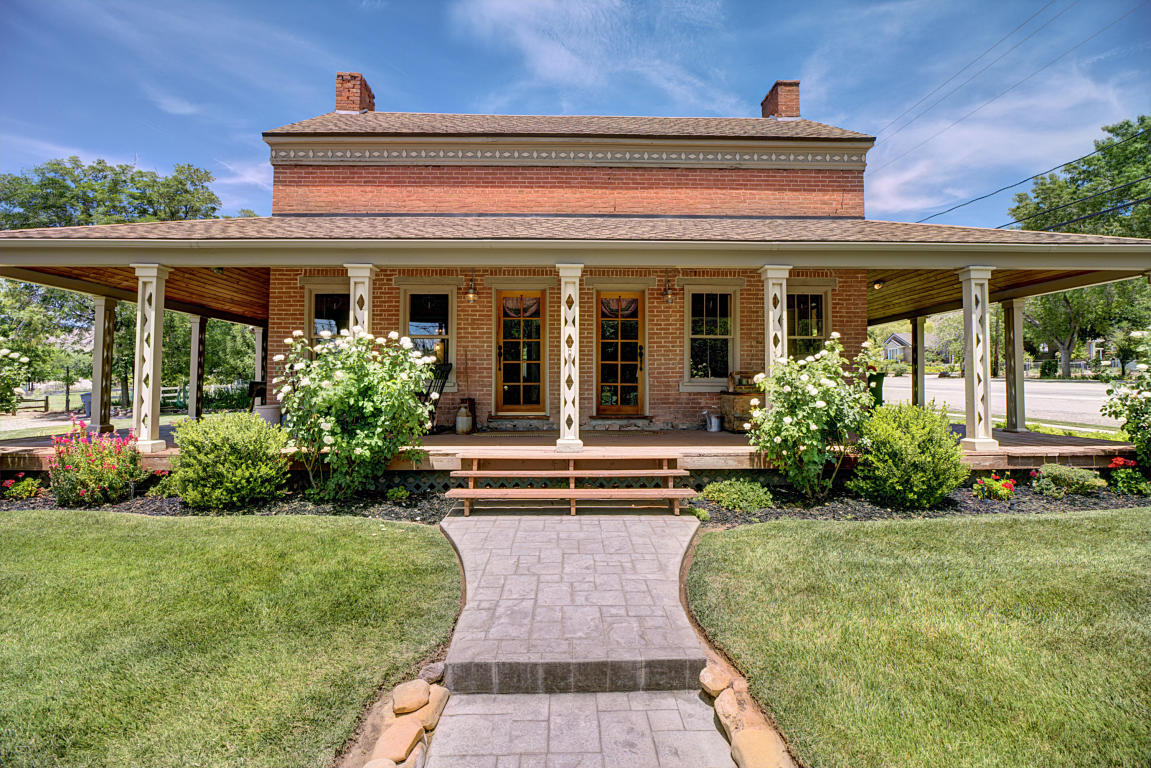10 W Center ST, Toquerville, UT 84774