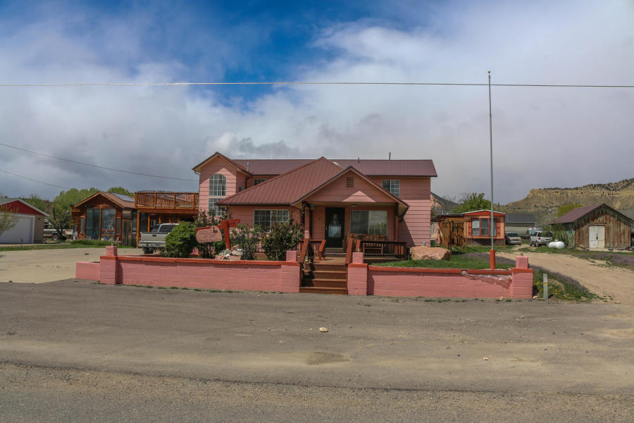 61 N 400 W, Tropic, UT 84776