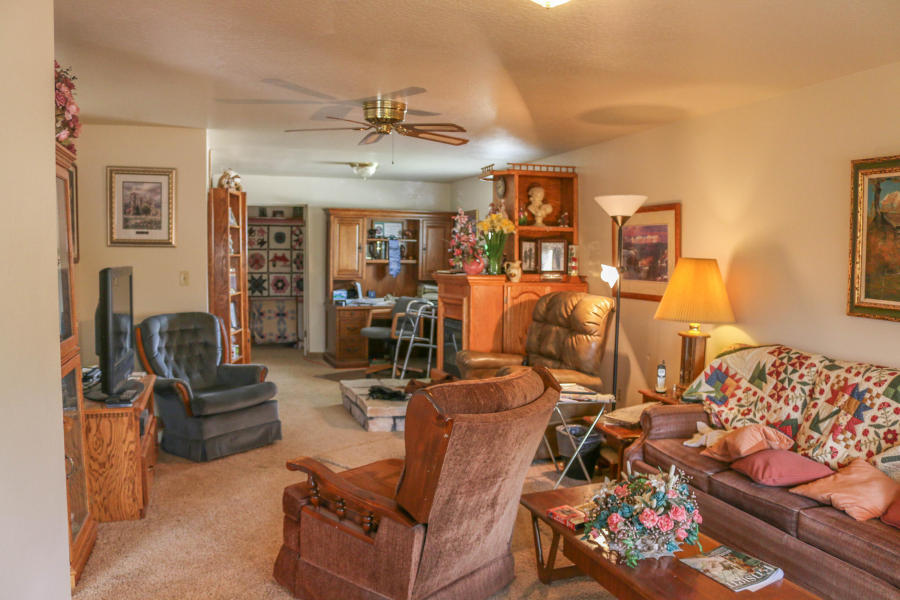 61 N 400 W, Tropic, UT 84776