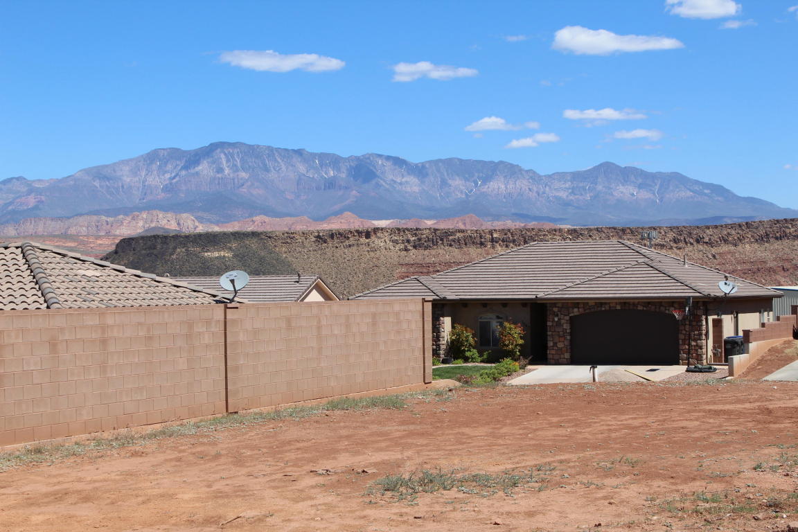 1562 E Scenic Sunrise, Washington, UT 84780