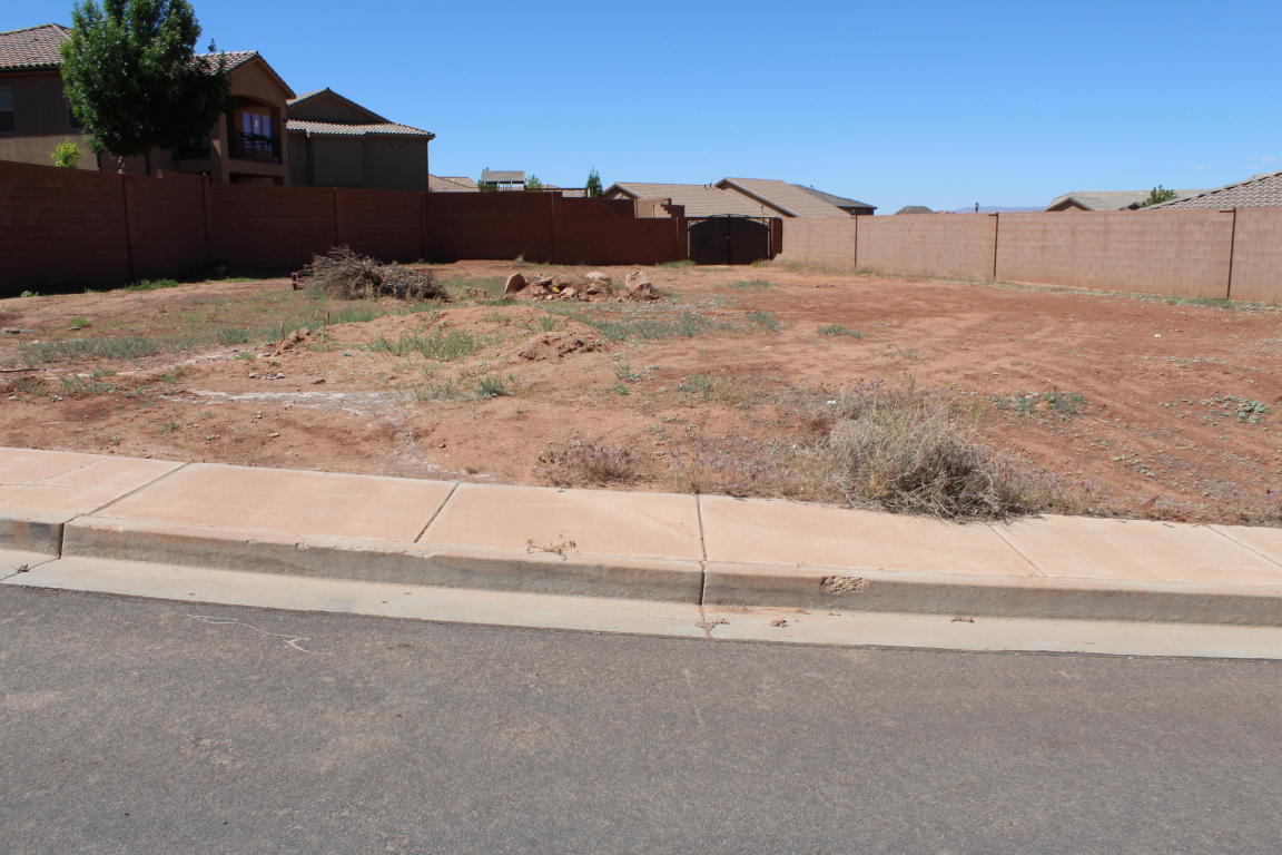 1562 E Scenic Sunrise, Washington, UT 84780