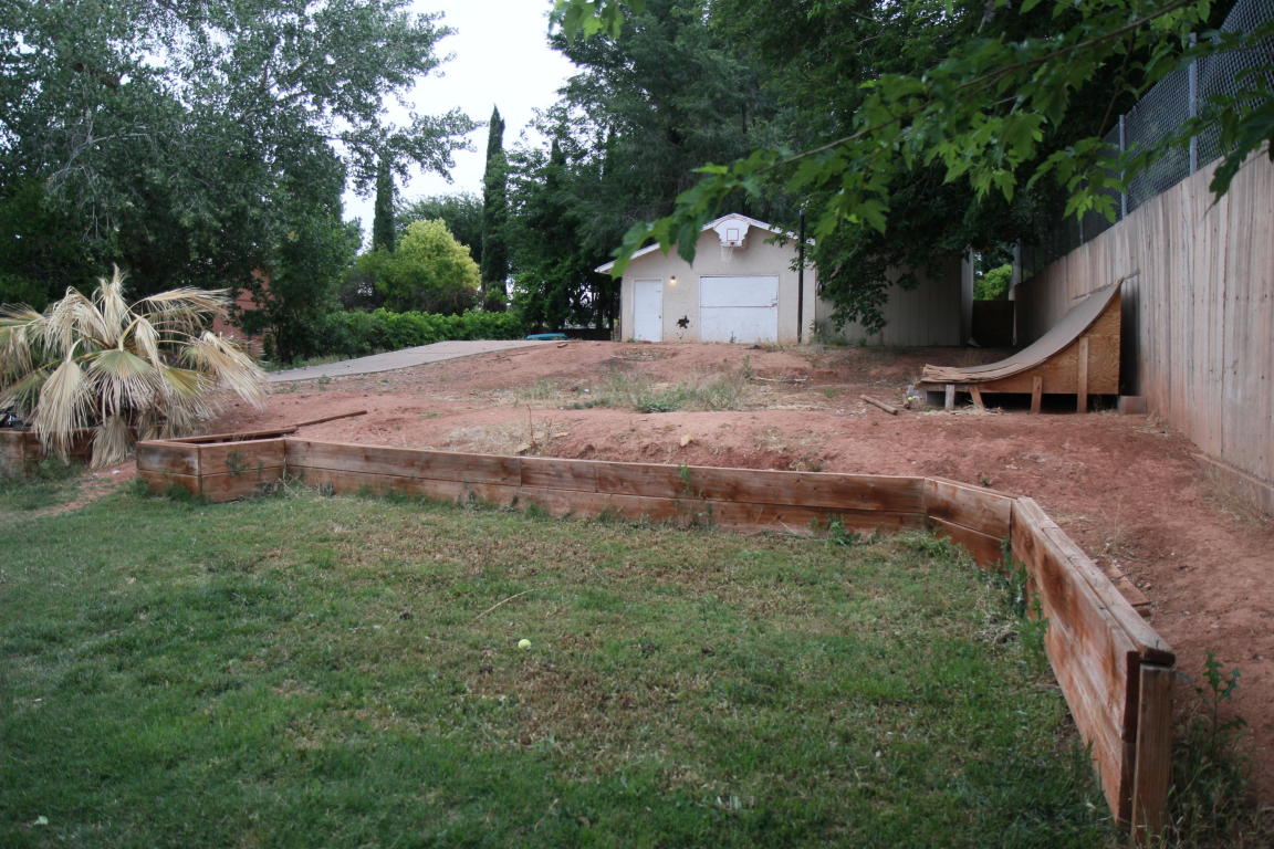 351 Village Way, Washington, UT 84780