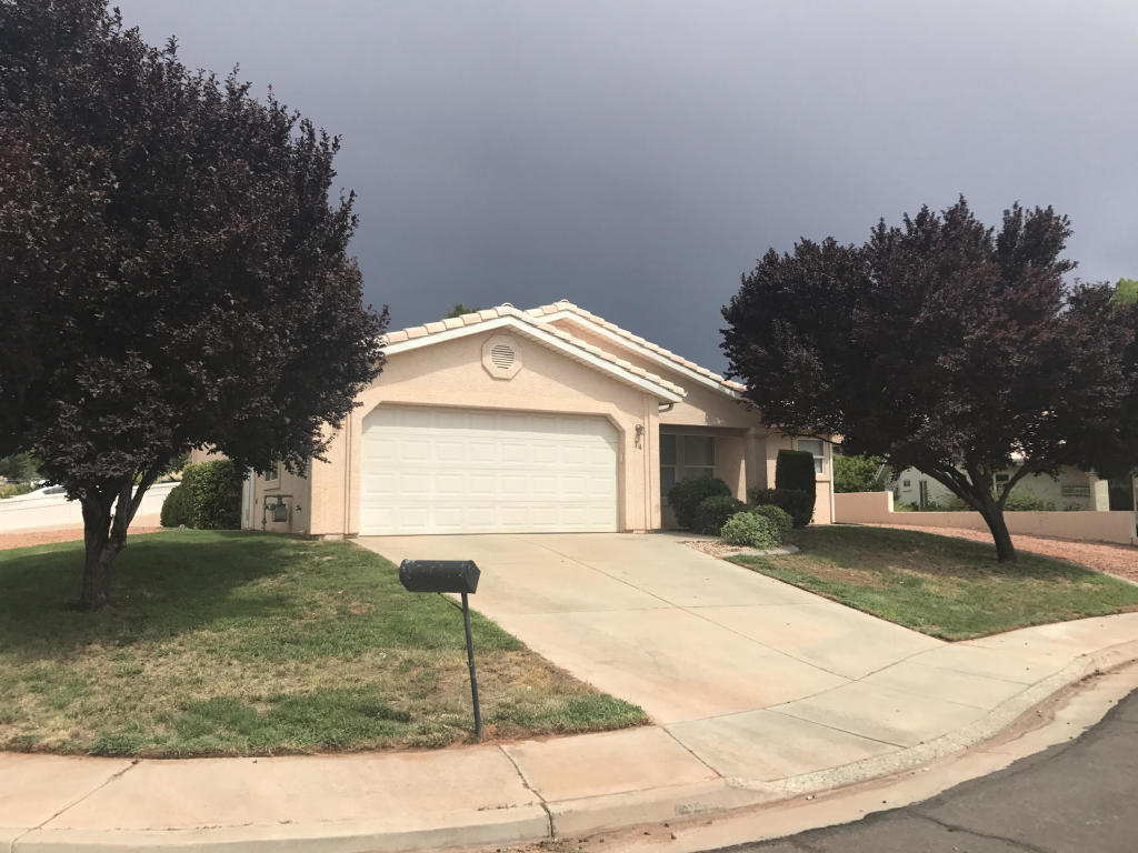 74 E Arrowweed CT, Washington, UT 84780
