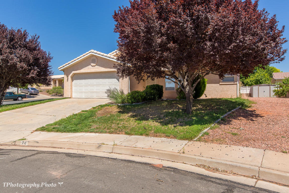 74 E Arrowweed CT, Washington, UT 84780
