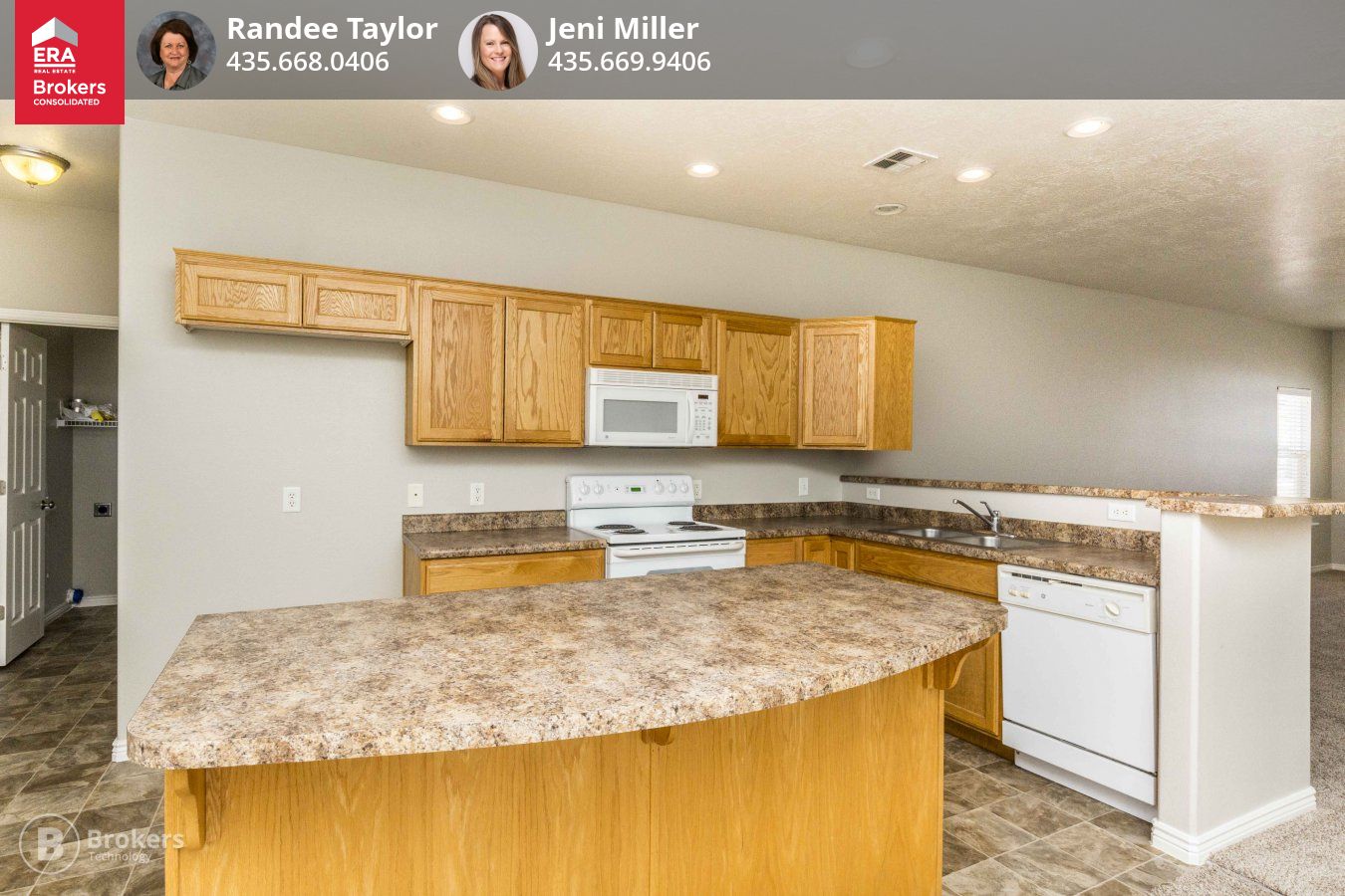 2572 S 450 W Circle, Washington, UT 84780