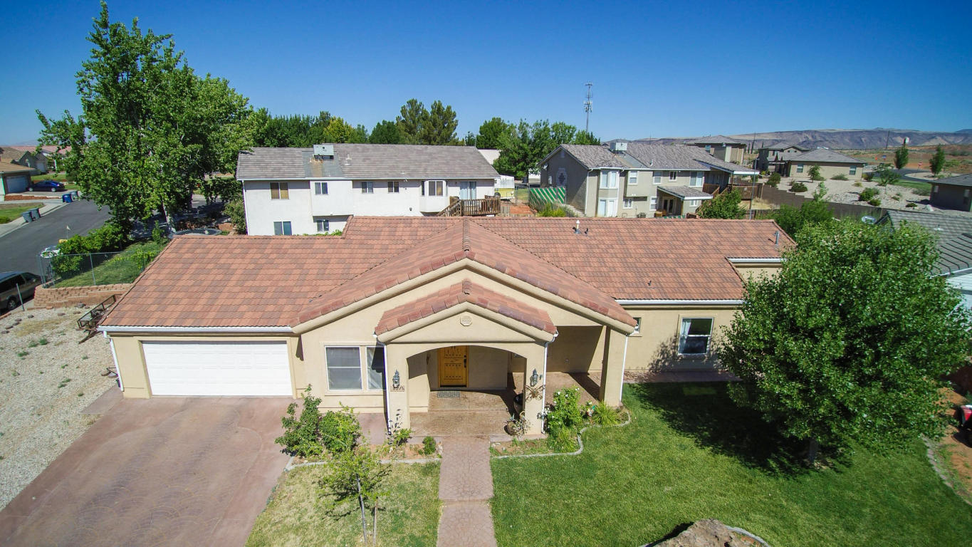 621 Palm CIR, Washington, UT 84780