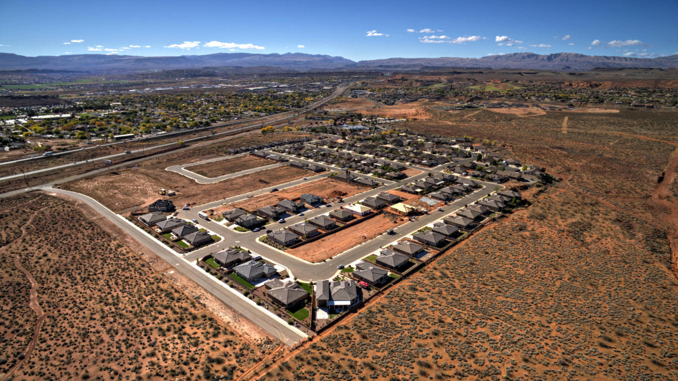 546 E Sun Dusk LN N, Washington, UT 84780