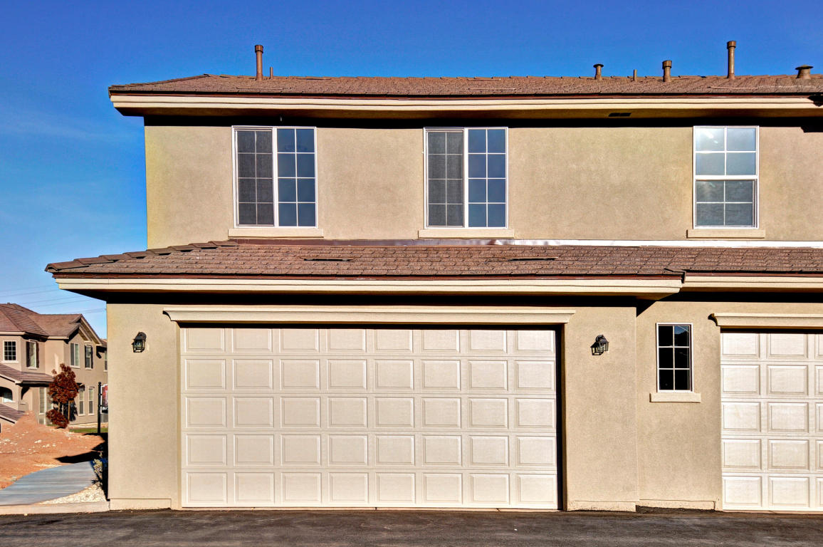 1898 E Fiesta LN, Washington, UT 84780
