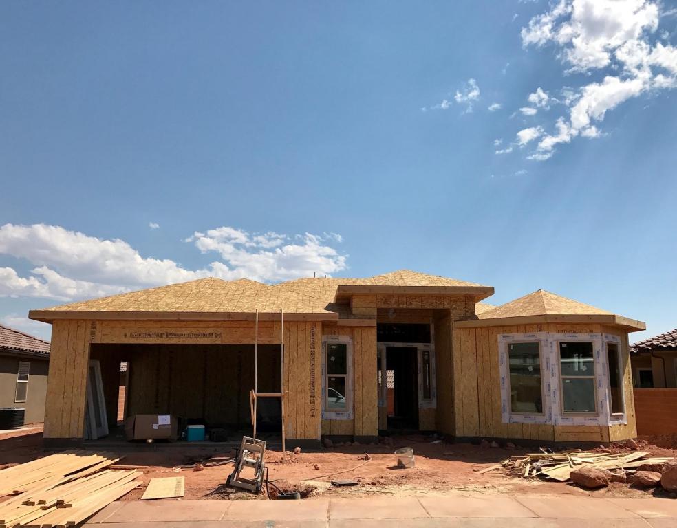 1782 Bluebeech DR, Washington, UT 84780
