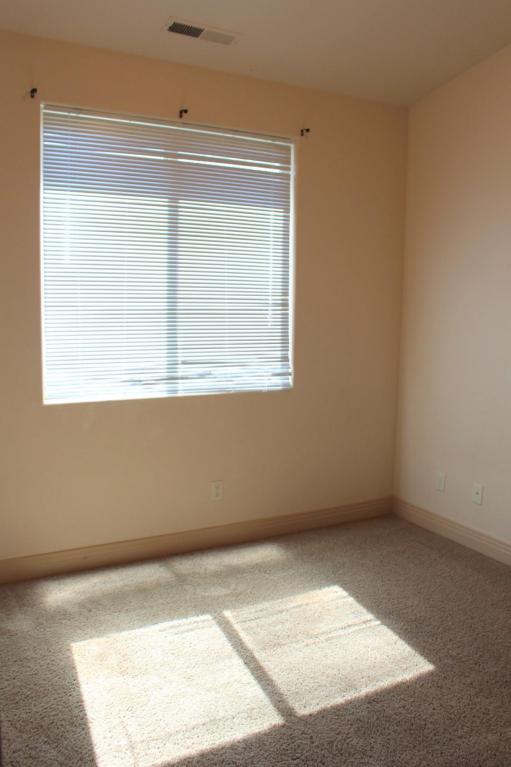 121 W 1965 S, Washington, UT 84780