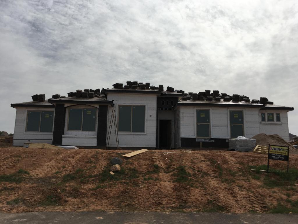 3373 S Camino Real, Washington, UT 84780