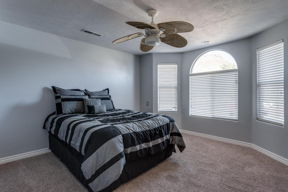 930 S Indian Springs CIR, Washington, UT 84780