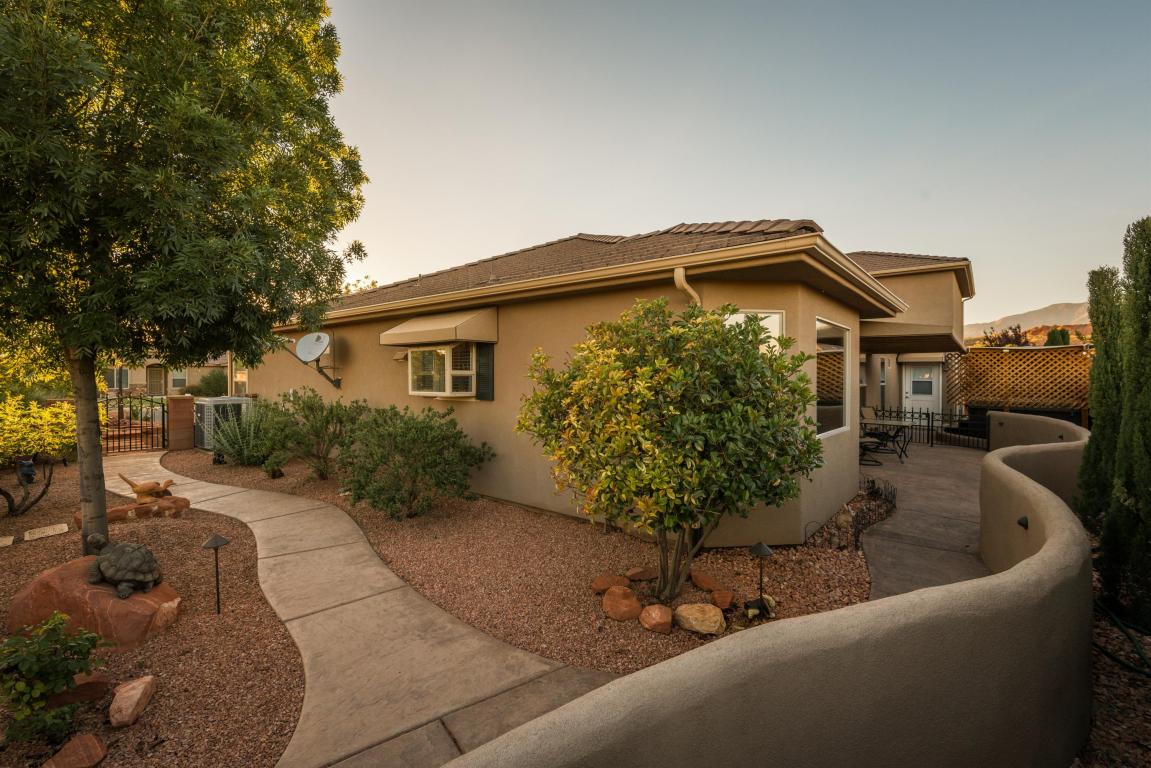 1132 Camel Springs DR, Washington, UT 84780