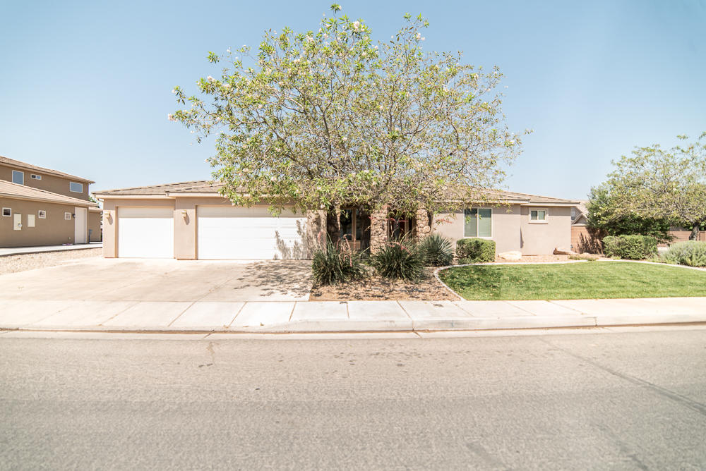 1852 S 20 E, Washington, UT 84780