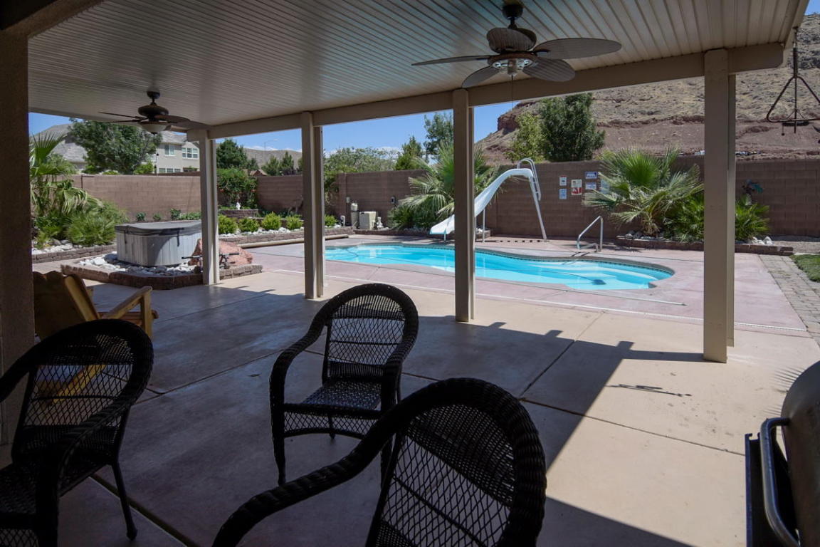 652 Mojave DR, Washington, UT 84780