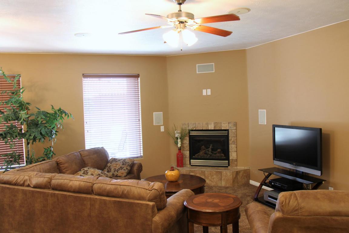 2550 Honeybee CIR, Washington, UT 84780