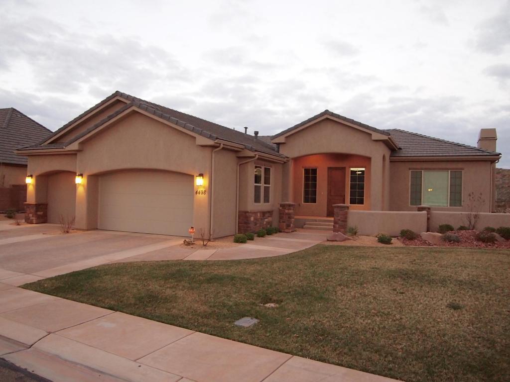 4498 S Cattail Way, Washington, UT 84780