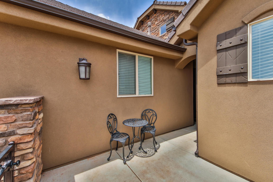 4289 E Razor Ridge DR, Washington, UT 84780