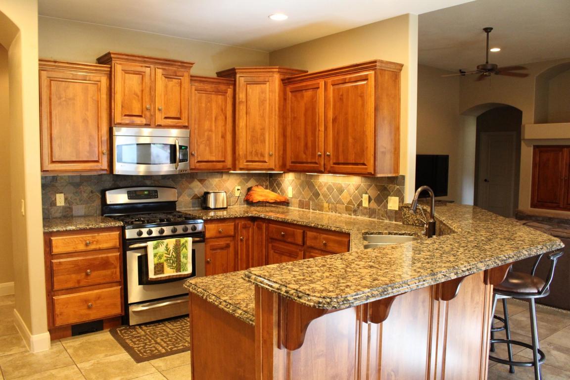 2251 S Coyote LP, Washington, UT 84780