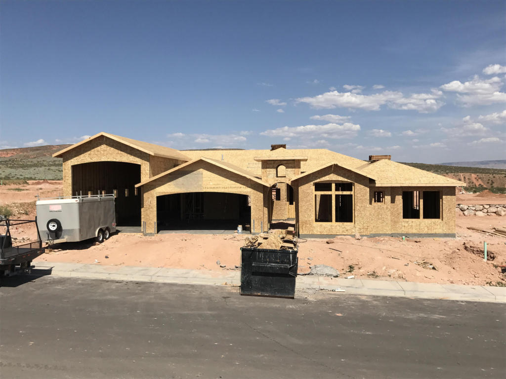 1974 N Red Sky DR, Washington, UT 84780