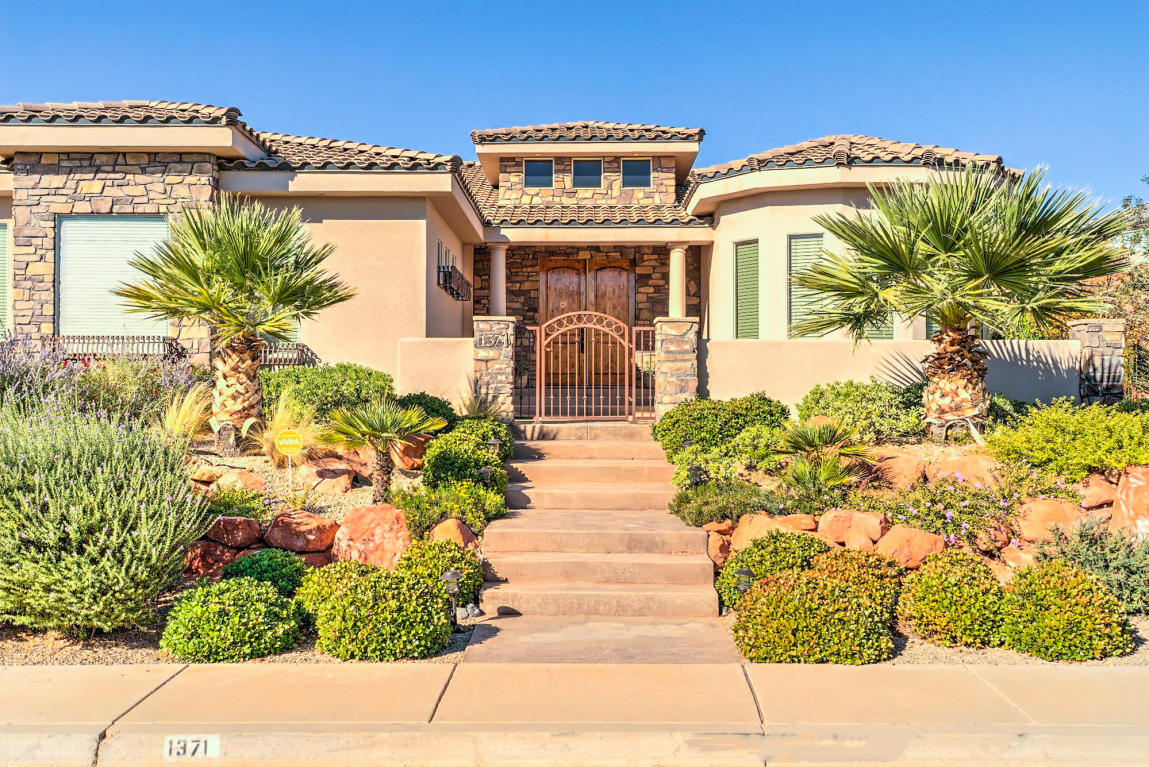 1371 N Old Course RD, Washington, UT 84780