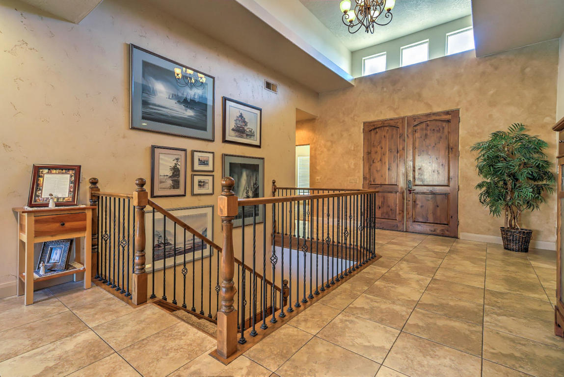 1371 N Old Course RD, Washington, UT 84780