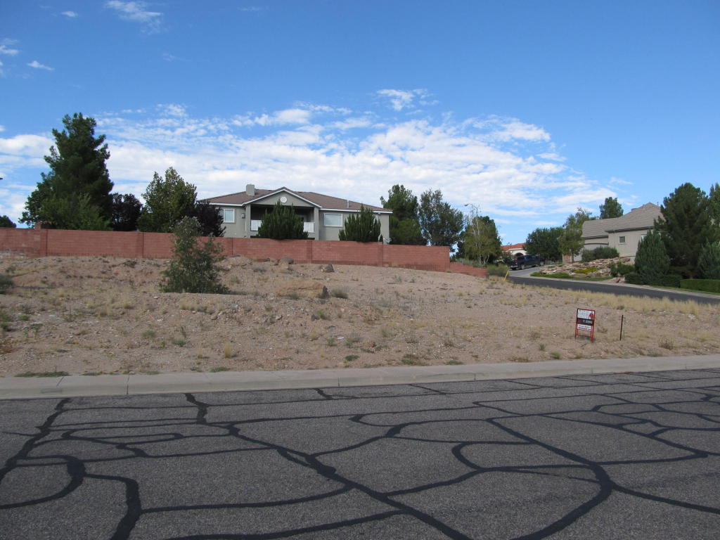1761 POINT DR, St George, UT 84790