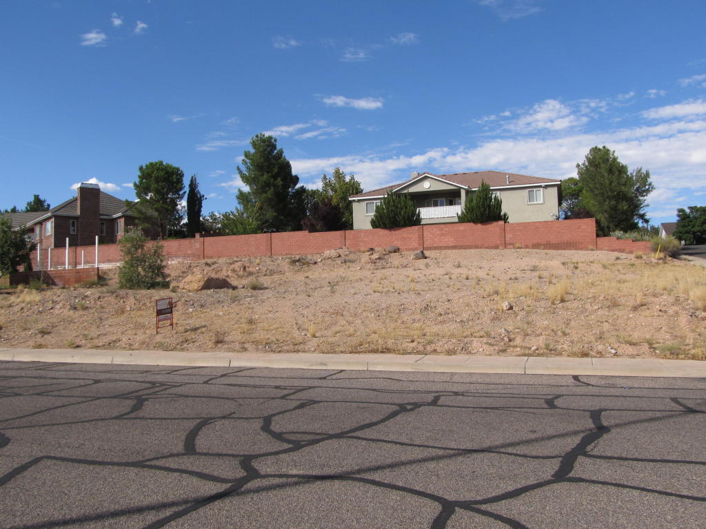 1761 POINT DR, St George, UT 84790