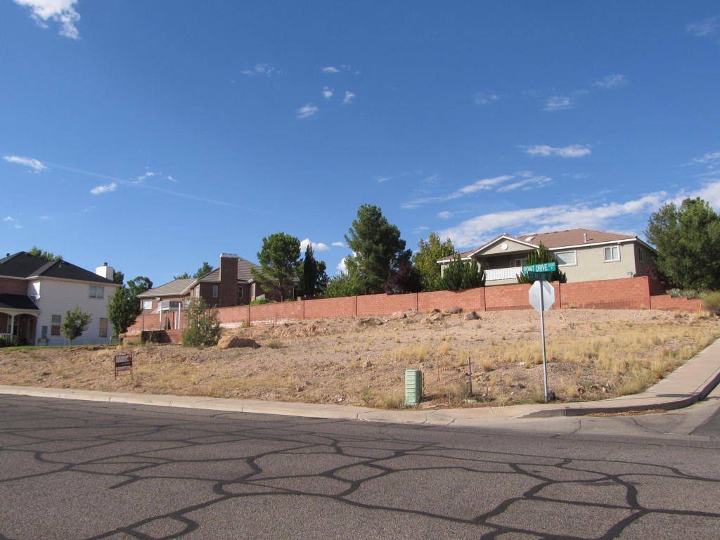 1761 POINT DR, St George, UT 84790