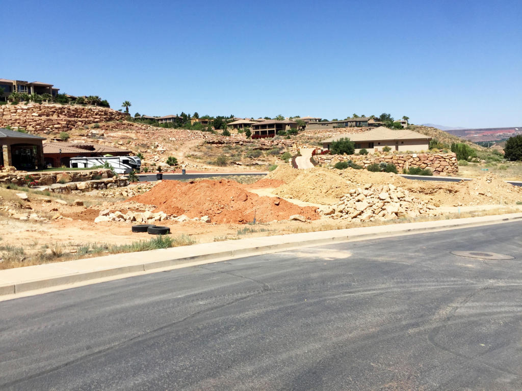 2520 E 1450 S, St George, UT 84790