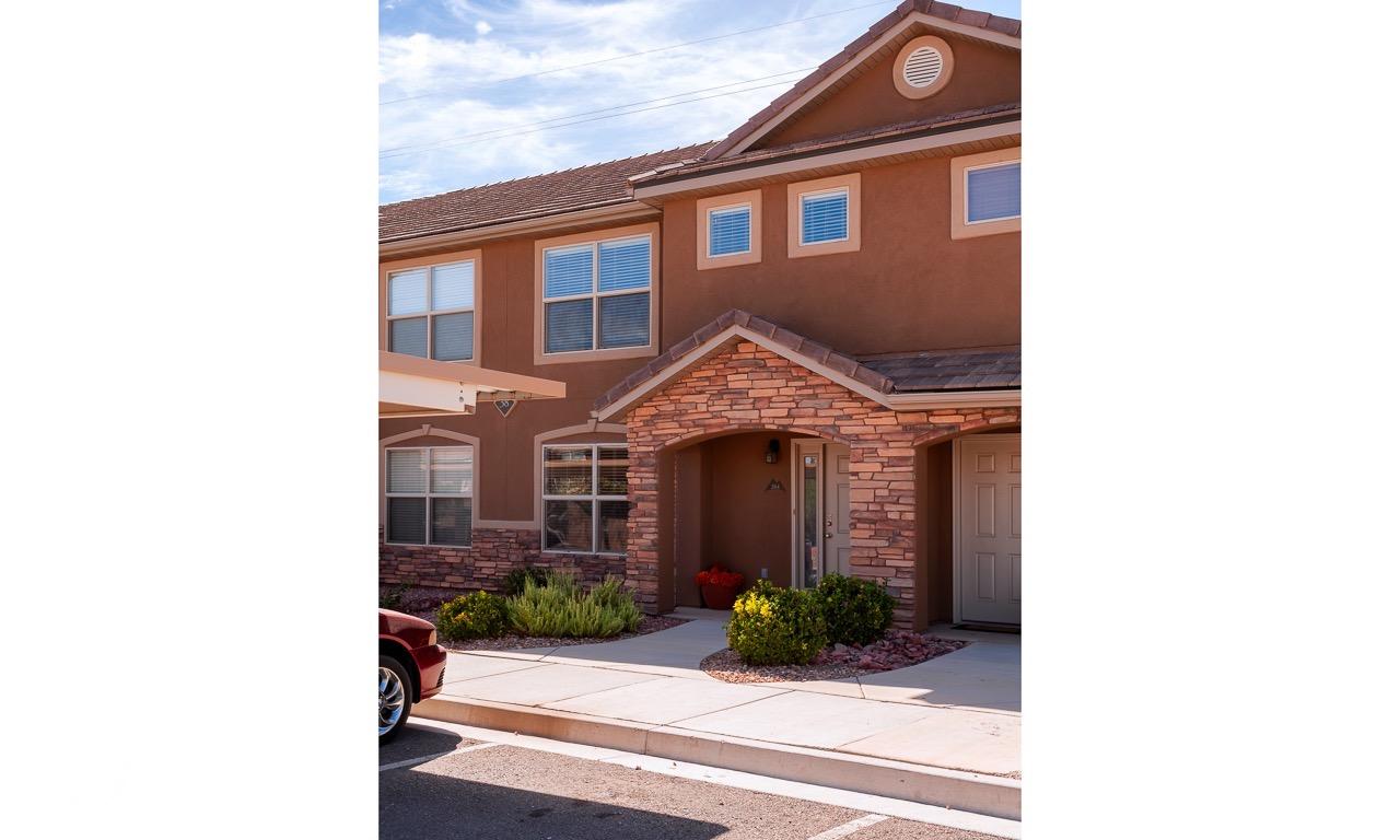 3155 S Hidden Valley DR, St George, UT 84790