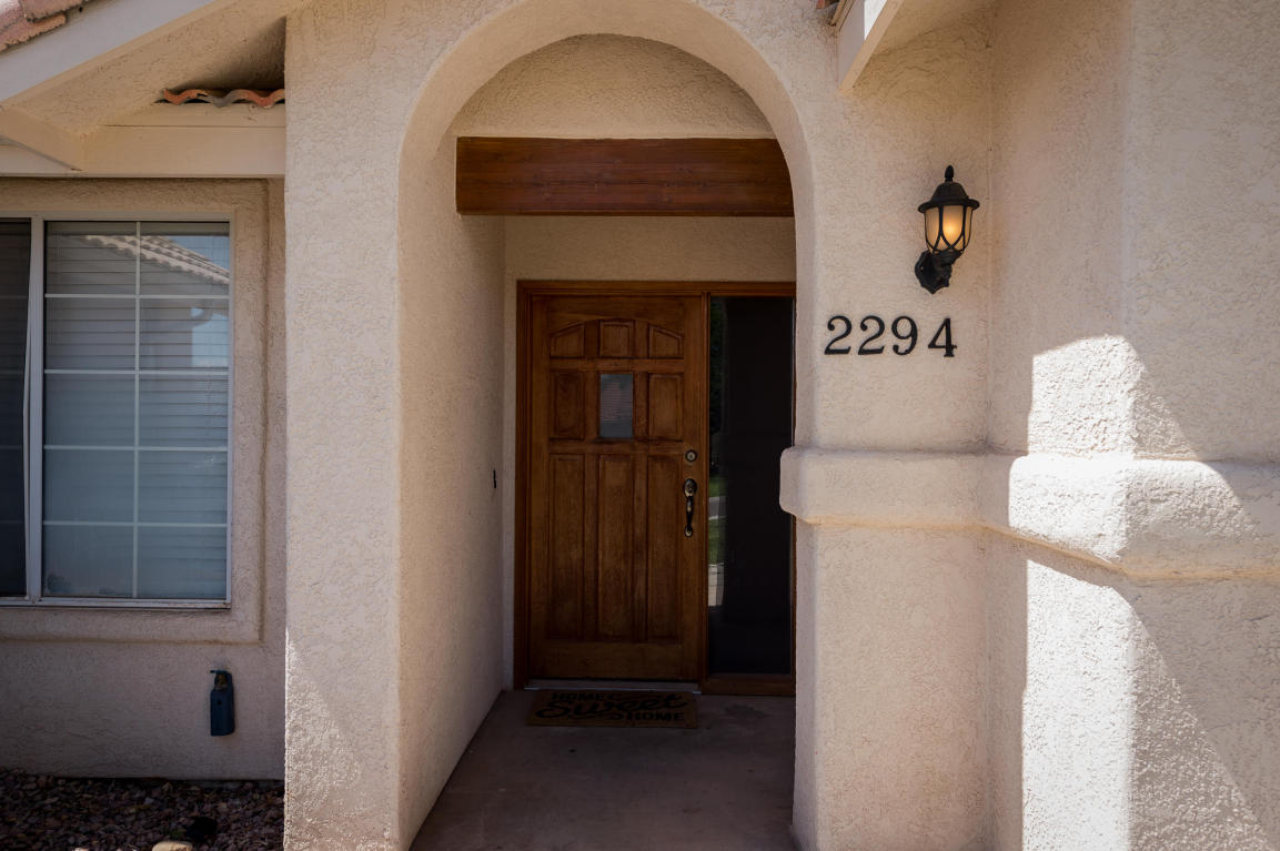 2294 Pintura DR, St George, UT 84790