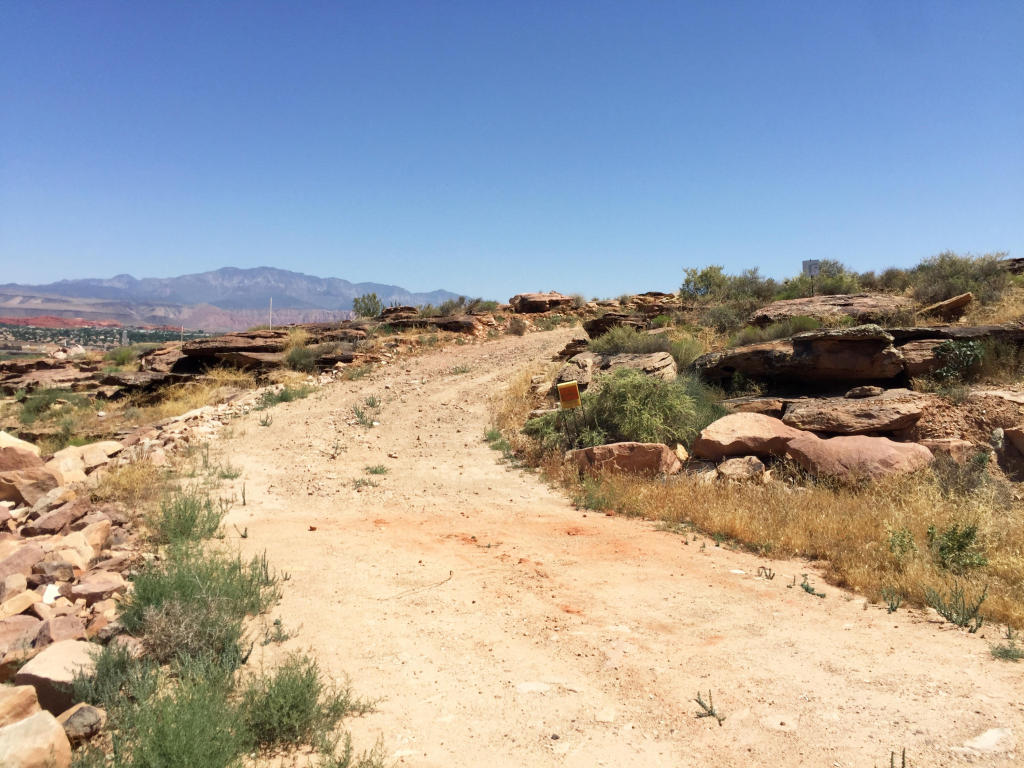 2520 E 1450 S, St George, UT 84790