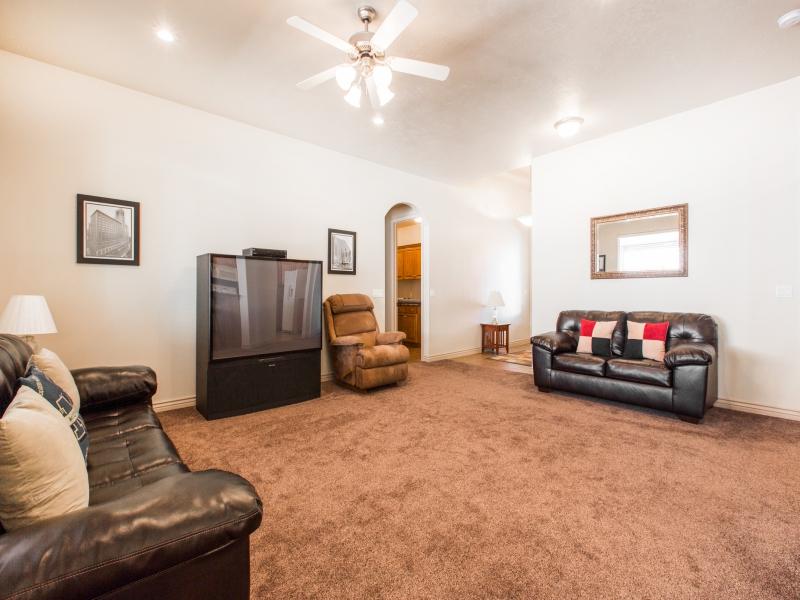 32 S Arroyo DR, St George, UT 84790