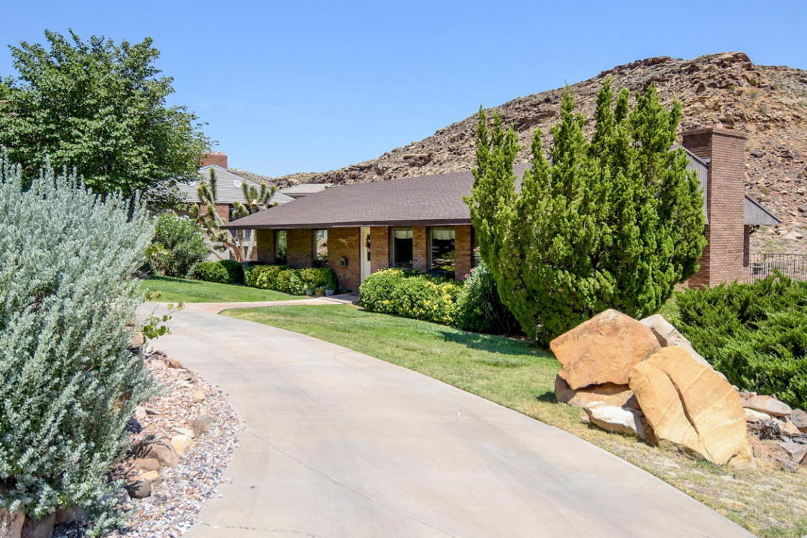 1530 Montezuma CIR, St George, UT 84790