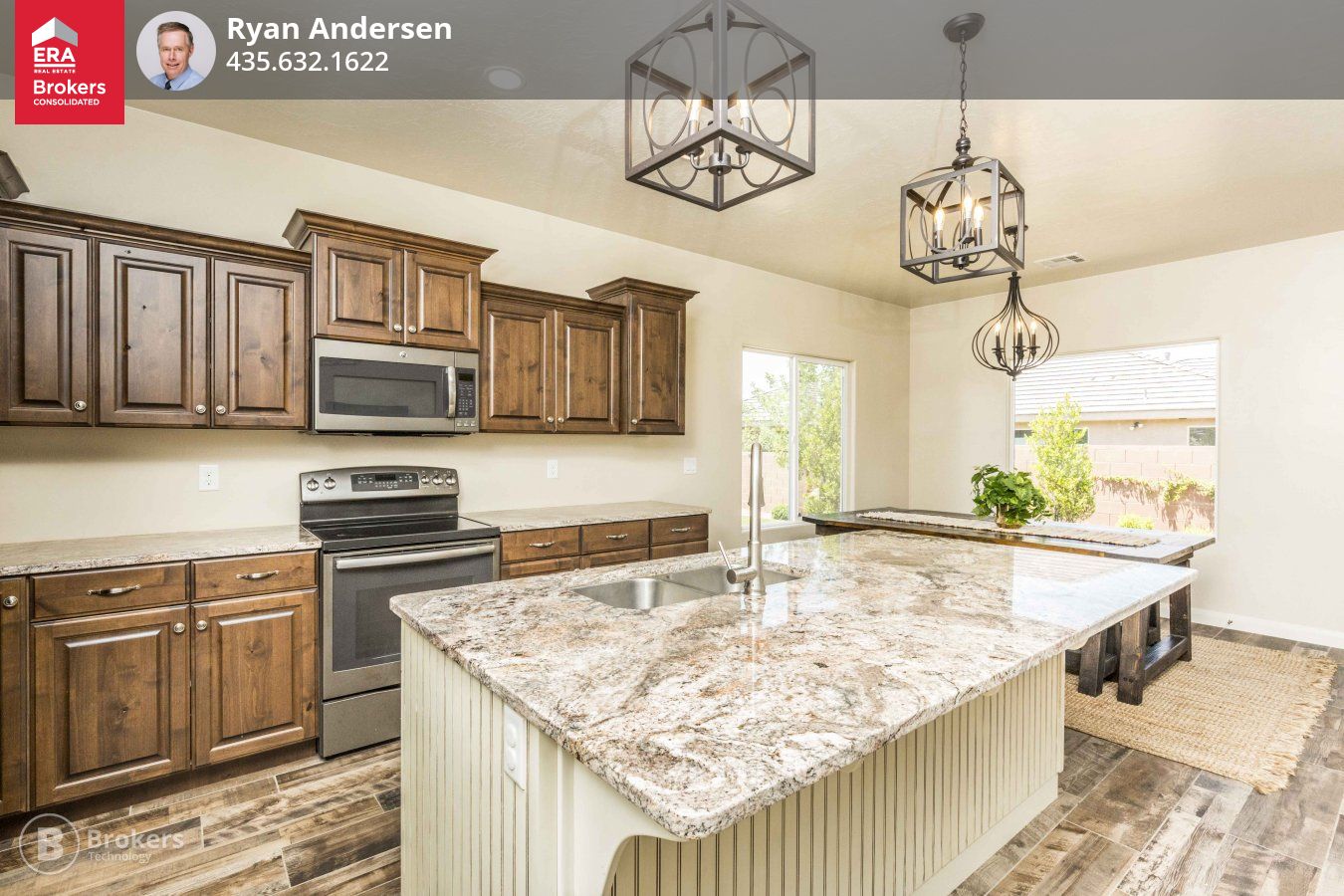 3027 E Crimson Ridge Dr, St George, UT 84790