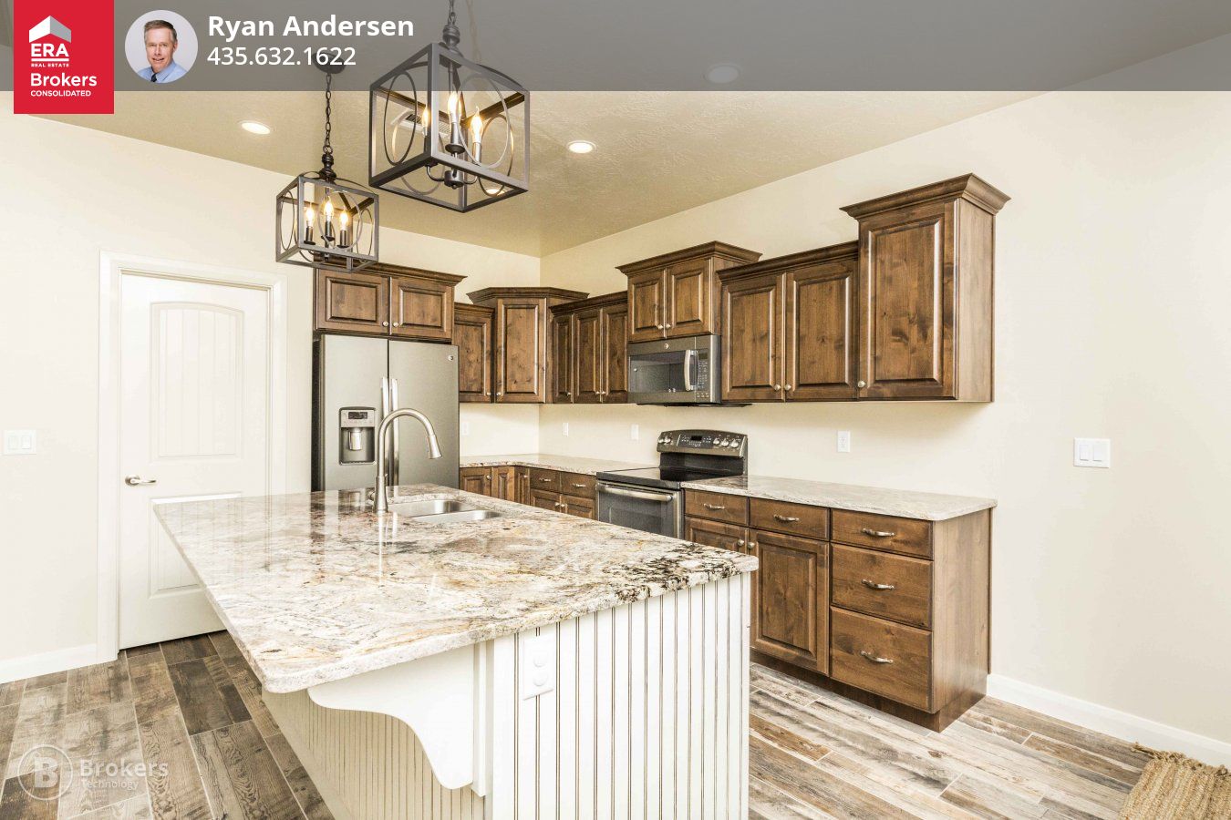 3027 E Crimson Ridge Dr, St George, UT 84790