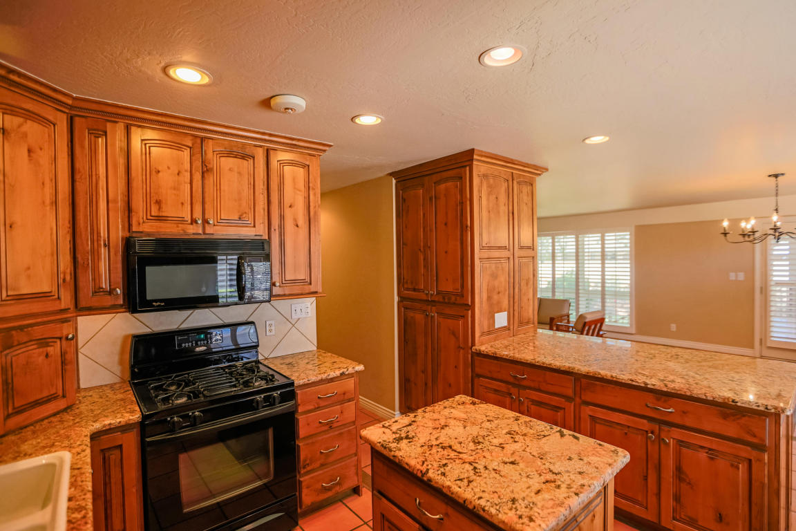 1136 Goldenrod CIR, St George, UT 84790