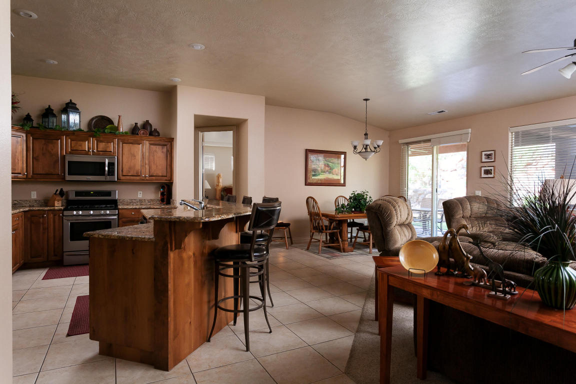 116 S Acantilado DR, St George, UT 84790