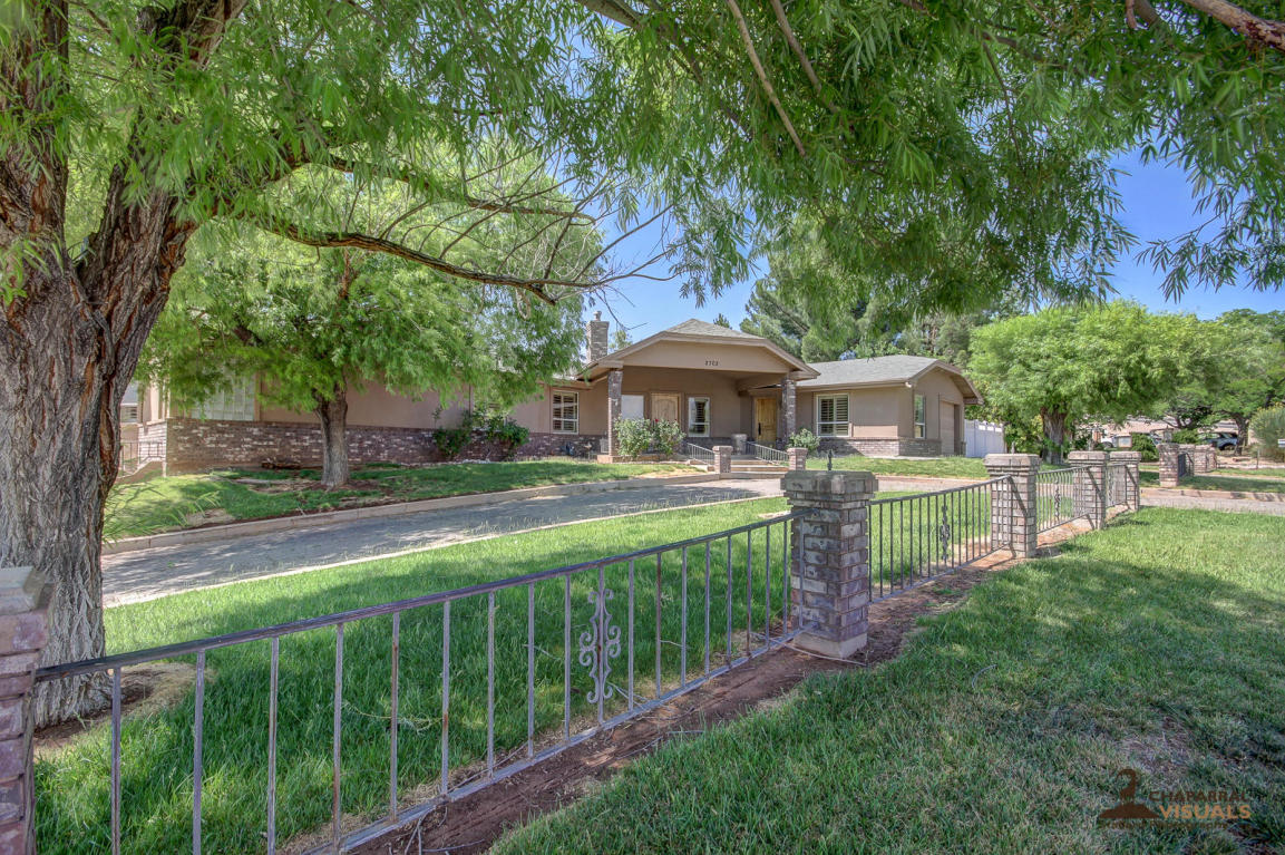 2702 S Tonaquint DR, St George, UT 84790