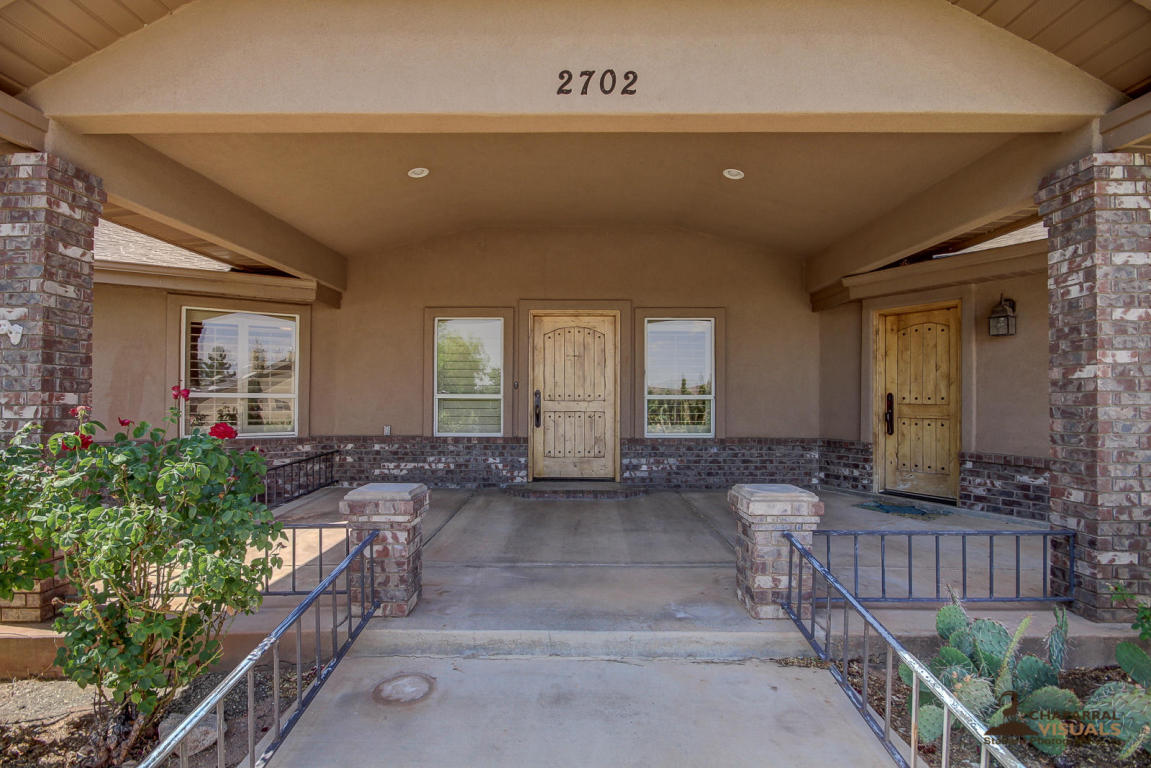 2702 S Tonaquint DR, St George, UT 84790