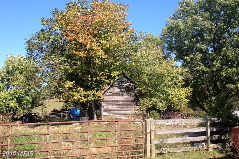 6036 LAWLERS ROAD, Marshall, VA 20115