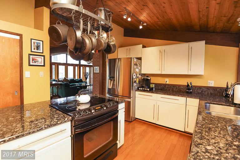 7354 CLIFTON ROAD, Clifton, VA 20124