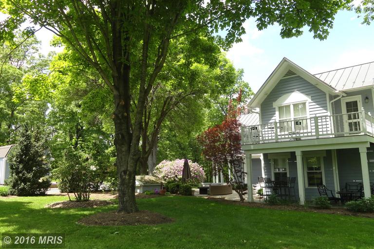 35169 HARRY BYRD HIGHWAY, Round Hill, VA 20141