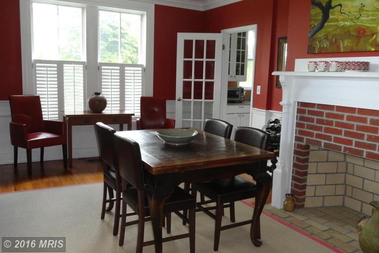 35169 HARRY BYRD HIGHWAY, Round Hill, VA 20141