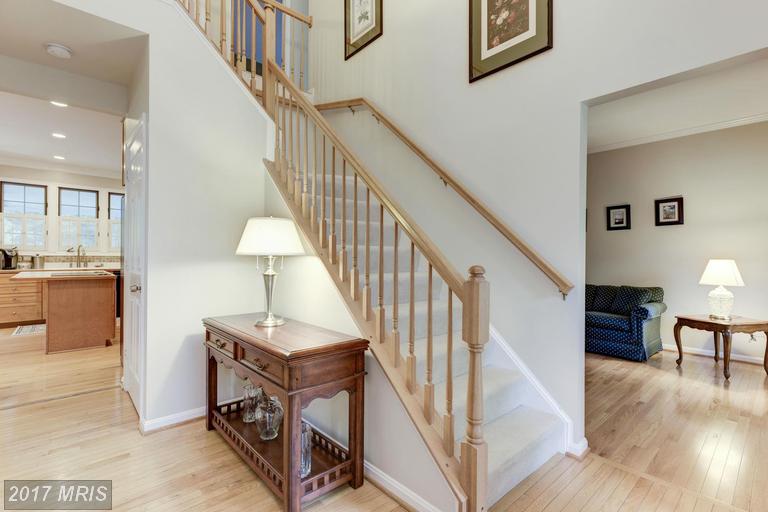 42991 FARMINGDALE DRIVE, Ashburn, VA 20147