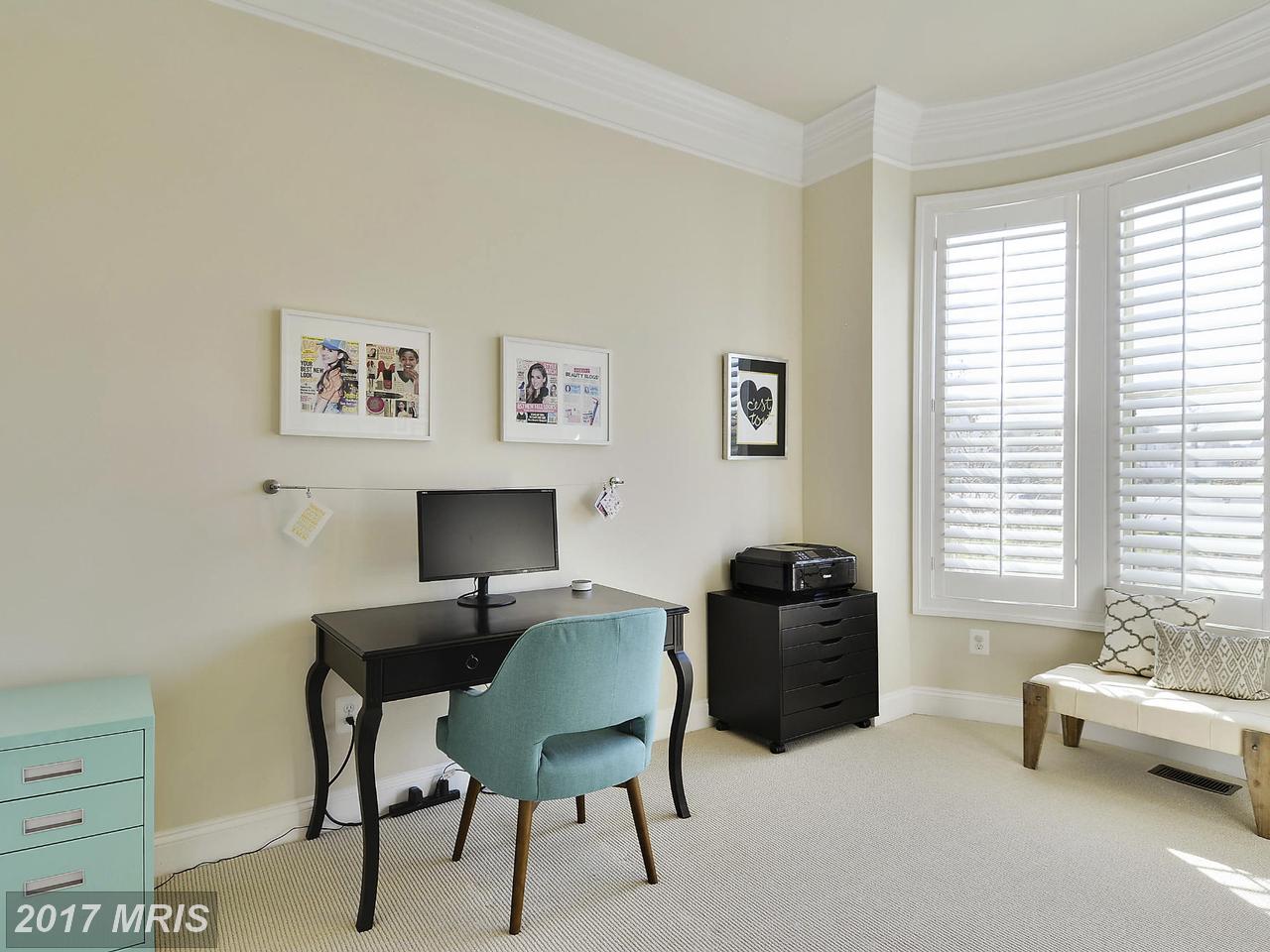44646 PETERSHAM DR, Ashburn, VA 20147