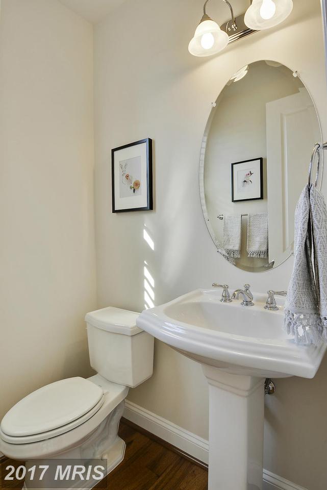 44646 PETERSHAM DR, Ashburn, VA 20147