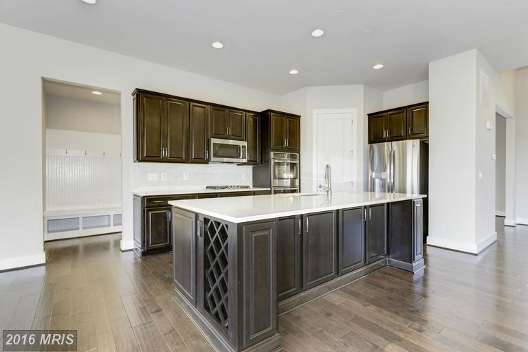 ASHMEADOW COURT, Ashburn, VA 20148