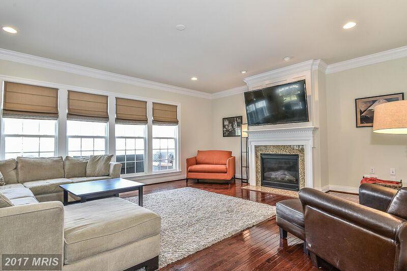 43534 LOUDOUN BARN WAY, Chantilly, VA 20152